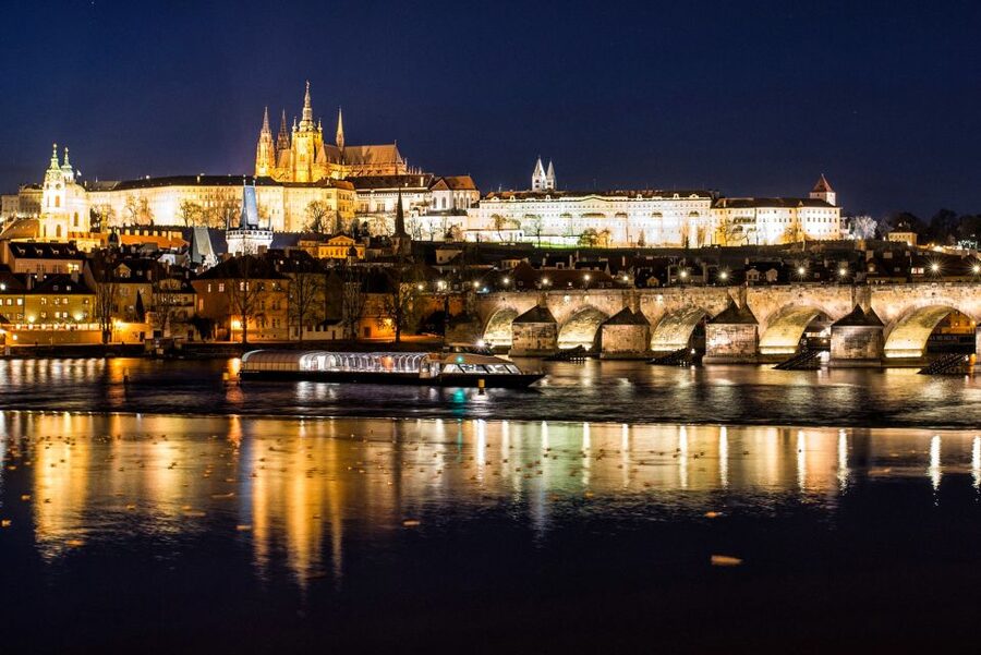 Prague: Vltava River Night Cruise with Buffet - Live Music and Deck Comfort: The Experience Rhythm