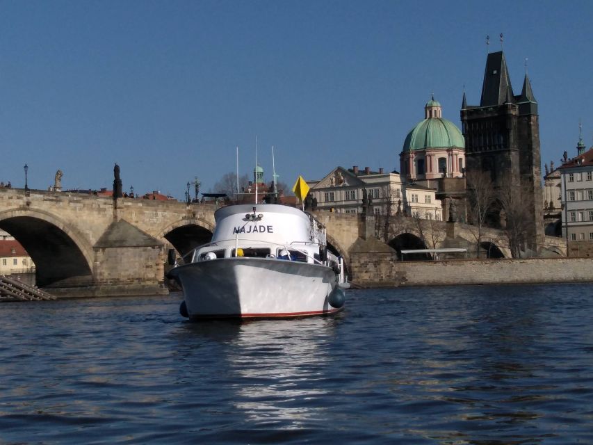 Prague: Vltava River Private Boat Party with Drinks - Itinerary flow, in plain terms, and what each part feels like