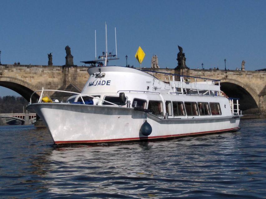 Prague: Vltava River Private Boat Party with Drinks - Who should book this Prague Vltava party cruise