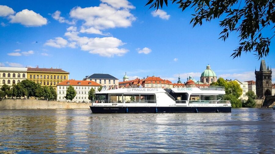 Prague: Vltava River Sightseeing Cruise - Timing Picks: Morning Calm vs Sunset Glow on the Water