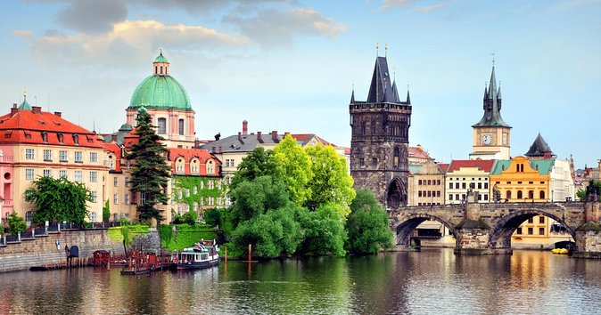 Prague Walking Tour of Old Town, Charles Bridge and Prague Castle - Key takeaways before you go