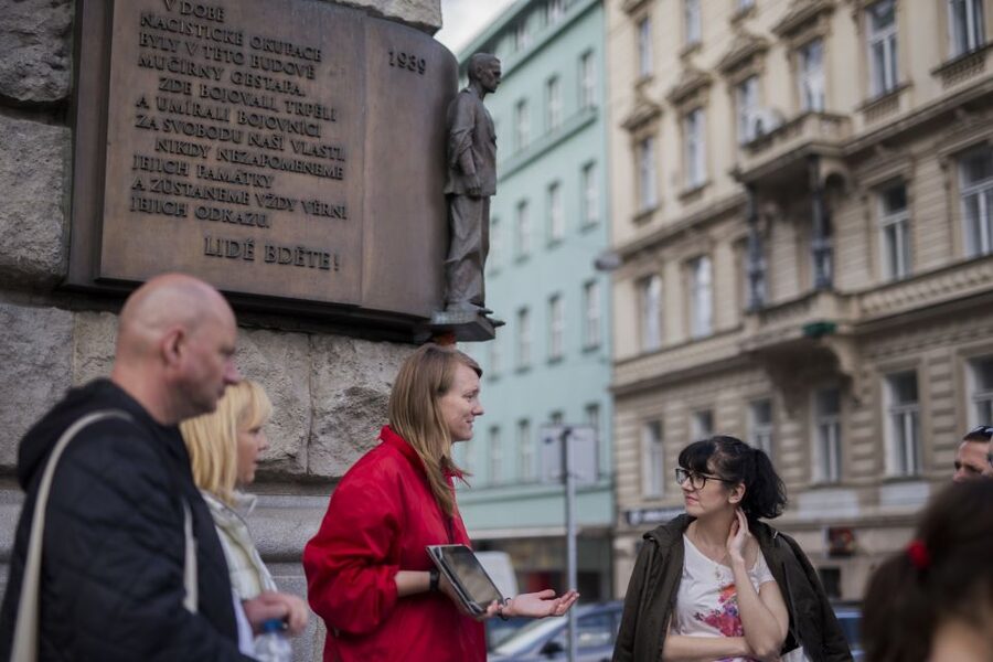 Prague: World War 2 and Operation Anthropoid Walking Tour - The Story Starts in Old Town: Dům U Kamenného zvonu to Celetná