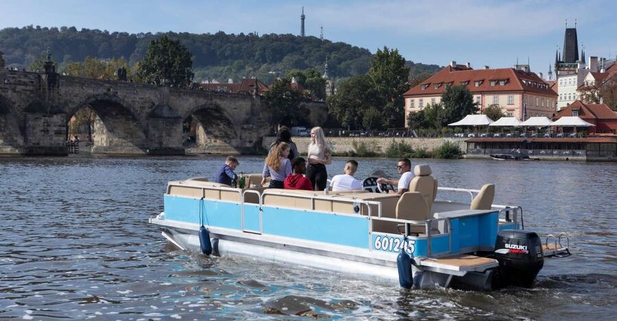 Private Boat Cruise With Unlimited Prosecco - Why this private Vltava cruise is such a good Prague move