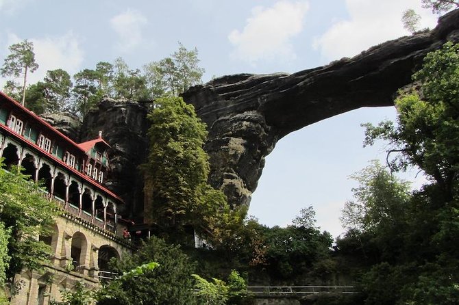 Private Bohemian-Saxony Switzerland luxury tour All-Inclusive - Pravcicka brana to Sokoli hnizdo: the huge natural arch plus lunch