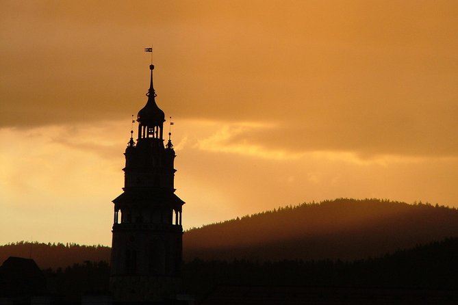 Private evening tour Cesky Krumlov Old Town and Castle area - Timing Matters: Why the evening beats the daytime crush
