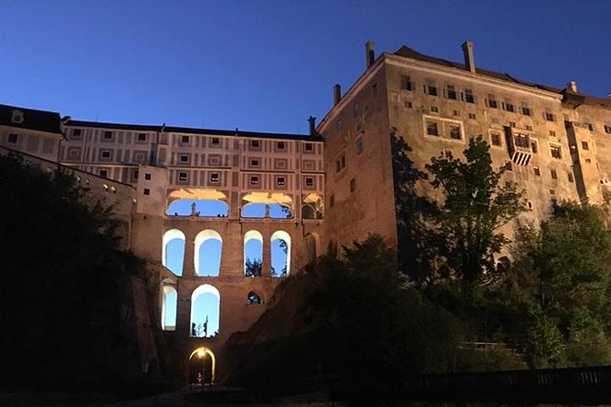 Private evening tour Cesky Krumlov Old Town and Castle area - Stop 2: Cesky Krumlov Castle courtyards and Renaissance frescoes