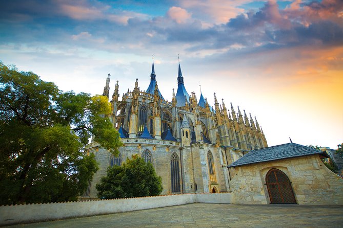Private Guided Tour Prague to UNESCO Kutna Hora with Transfers - Sedlec Ossuary: how 40,000 to 70,000 bones become design