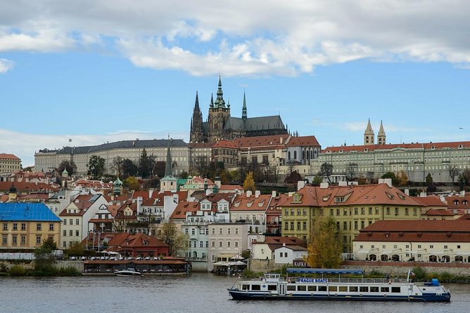 Private Half-Day Sightseeing Tour in Prague - Dancing House and the river edge: modern Prague with context