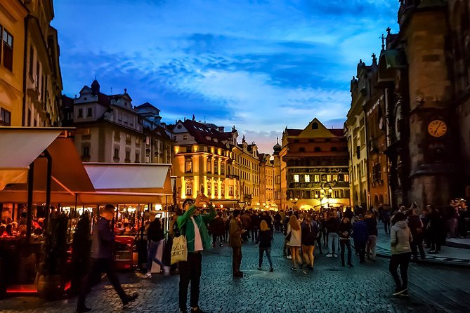 Private & Personalized Prague Night Tour with a Local Guide - What’s included, what isn’t, and how to plan your own food stop