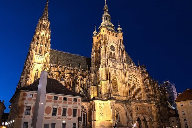 Private Photography Tour of Prague by Night - The 3.5-hour route: Prague Castle to Strahov Monastery at night
