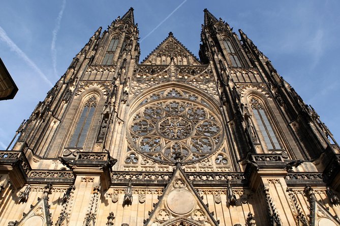 Private Prague Castle and Castle District Tour - The walk through Prague Castle and the castle hill landmarks