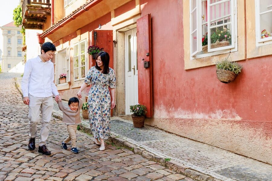 Private Prague Sunrise Photoshoot + Walking Tour - Price and value at $131 per person (what you are really paying for)