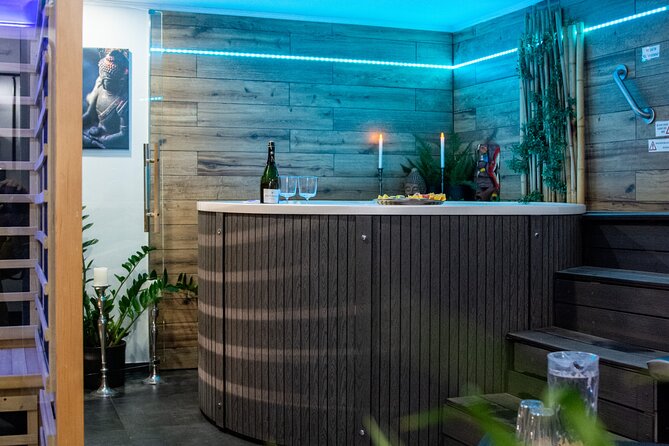 Private Spa with Jacuzzi and Sauna - BLACK ZONE - Meeting point and getting there without stress