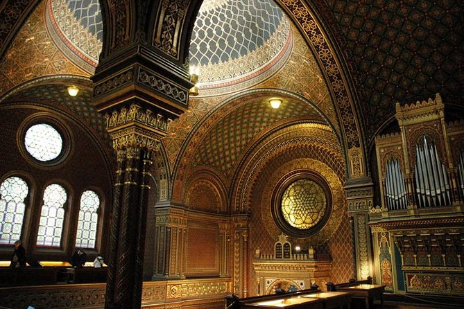 Private Stories of Jewish Prague Walking Tour - Spanish and Klausen Synagogues: two styles, one ongoing community