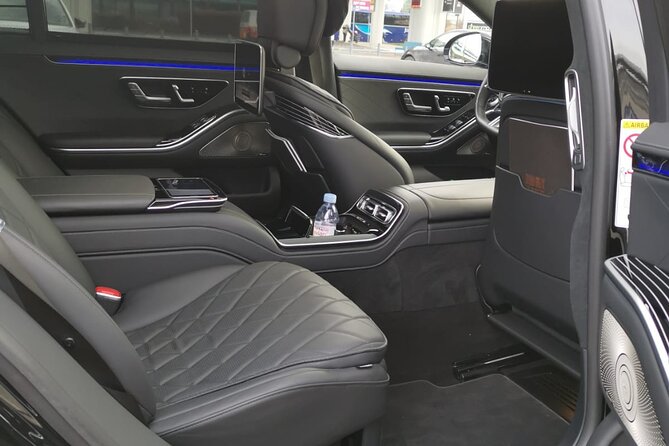 Private Transfer from Prague Airport to Prague City Hotels 1 - 3 pax - What the Ride Feels Like: Air Conditioning, WiFi, and Comfort After Flying