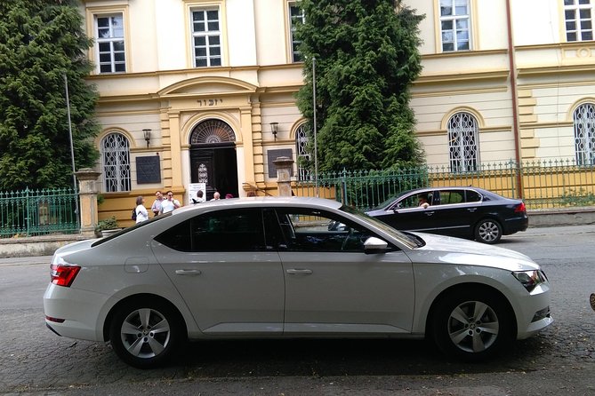 Private Transfer from Prague Airport to the City Centre - Drop-Off at Your Hotel or Rental Door