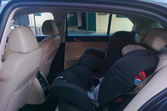 Private Transfer from Prague Airport to the City Centre - Heading Back: Your City-to-Airport Transfer, Done Cleanly
