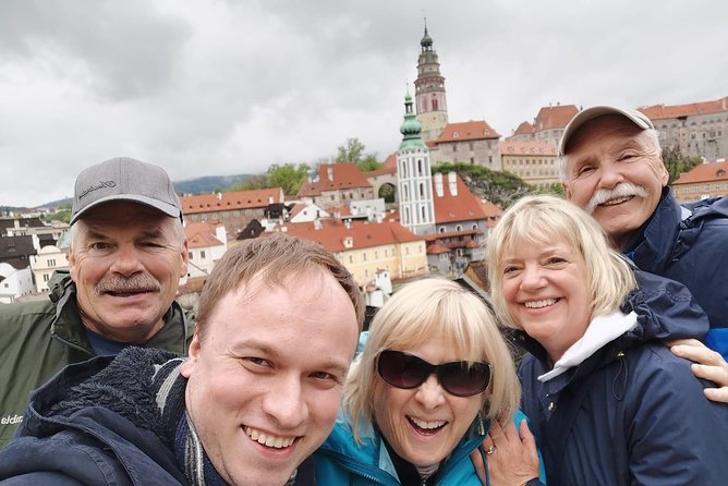 Private UNESCO Český Krumlov Trip from Prague with Local Guide - Castle Garden Stop: Cascading Fountain and Baroque Calm
