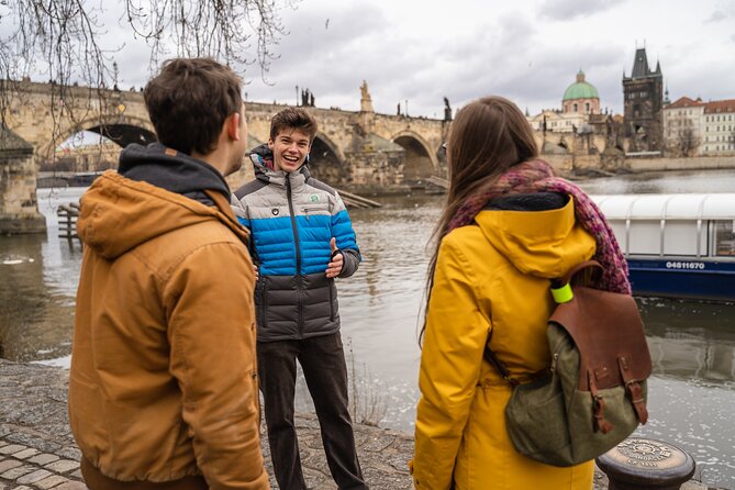 Private Walking tour: From Charles Bridge to Prague Castle - Charles Bridge to Kampa: canals, lovers, and the Prague between the crowds