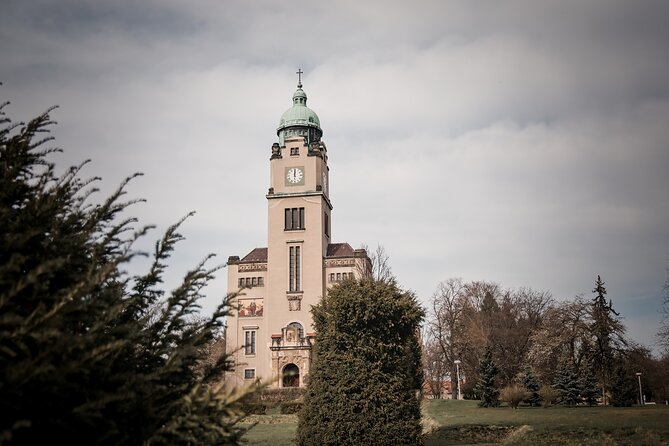 Psychiatric Hospital & Abandoned Cemetery - Psychiatric Hospital at Bohnice, what you actually see