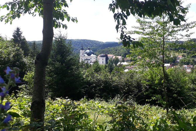 PUNKVA CAVES, ABYSS and PERNSTEJN CASTLE =only from Apr to Sep - Pernštejn Castle: one hour guided tour, many steps, and language limits to plan for