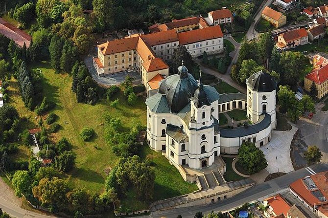 PUNKVA CAVES, ABYSS and PERNSTEJN CASTLE =only from Apr to Sep - Who should book this tour, and who should reconsider