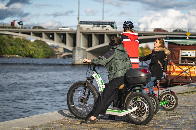 Rent your E-Scooter Hugo Bike in Prague! - Who This Fits Best (And Who Might Skip It)