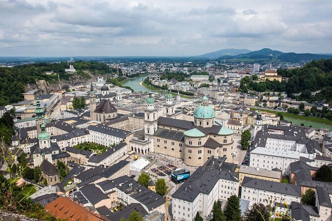 Salzburg Private Day Tour from Prague with transfers and guide - Tips that will make your day smoother in practice