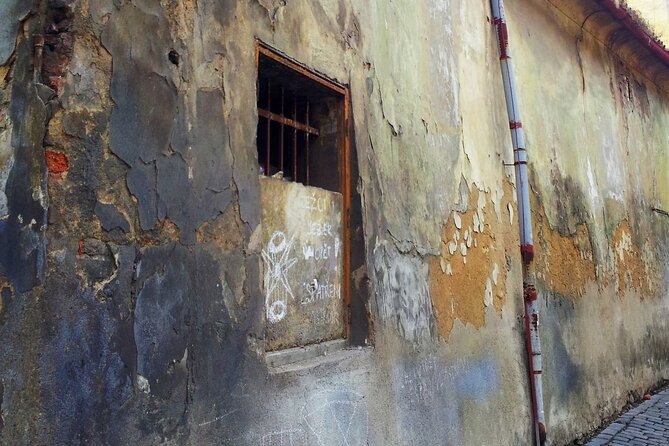 Scary Prague Walking Tour - How “not strenuous” usually works in real life