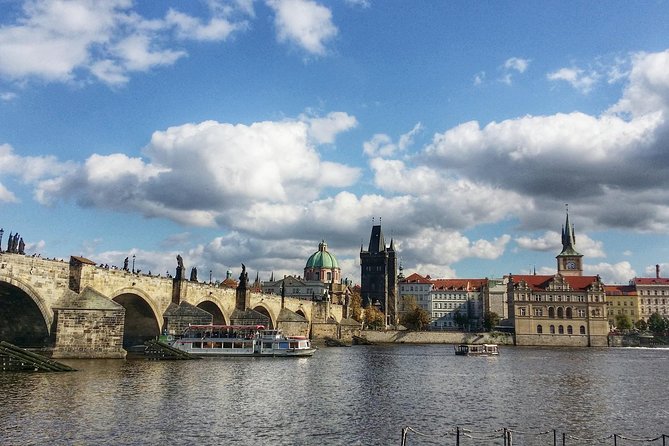 Shared Departure Transfer: Prague Hotel to Prague Airport - Shared Minivan Comfort, and Why Max 7 Is the Sweet Spot
