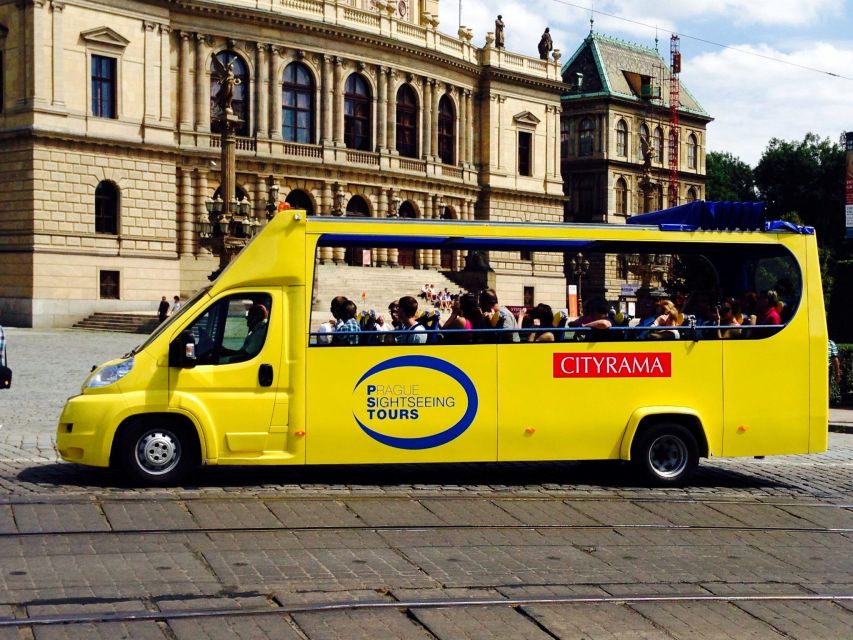 Short city tour by bus - 1 hour - Key things you will notice