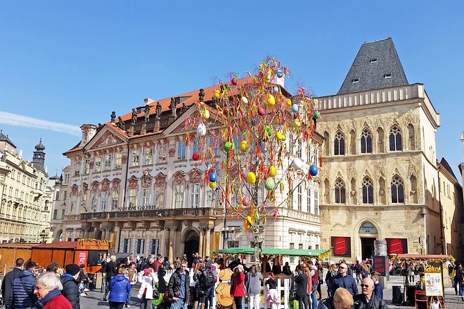 Small Group Prague Old Town and Jewish Quarter Walking Tour - Old Town Hall and the Astronomical Clock, with where to watch