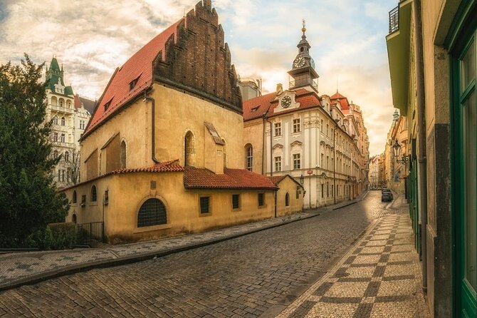 Small-Group Tour through the History of Jewish Prague - Maisel Synagogue: From 10th-Century Life to 18th-Century Emancipation