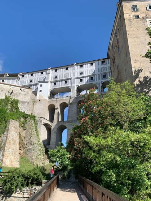 Stadtführung Krumau - das Beste mit deutschsprachigem Guide - Why Český Krumlov’s UNESCO Old Town works better with German context