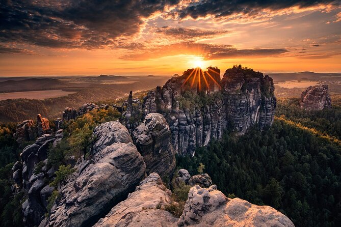 Stunning Views of Bohemian Switzerland: Gate, Tisa Rocks, Bastei - What the best guides do on this route: facts, humor, and pacing