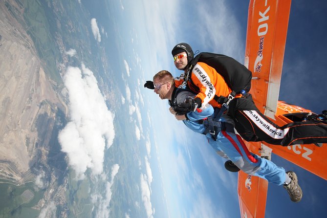 Tandem Skydiving Adventure in Prague - Prague’s Tandem Setup Makes First Timers Feel Ready