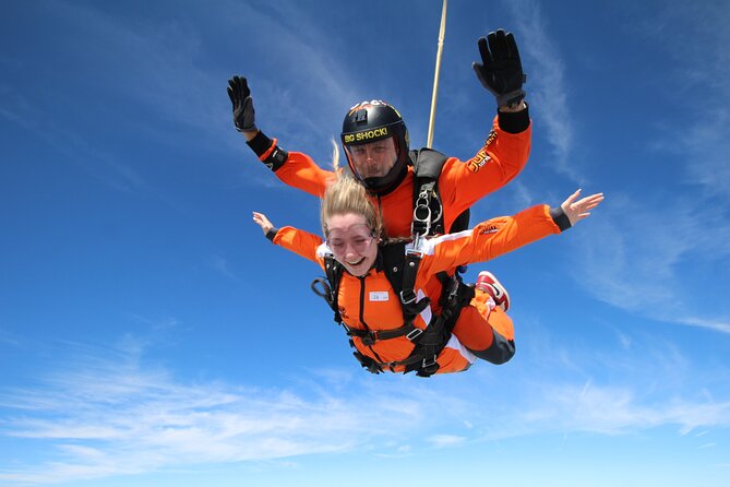 Tandem Skydiving in Prague - Tandem Jump with transfers! - Pickup timing and the minivan ride you will actually notice