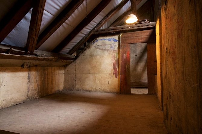 Terezin Fortress and Concentration Camp Tour from Prague - Mala Pevnost: the Small Fortress and the prison reality