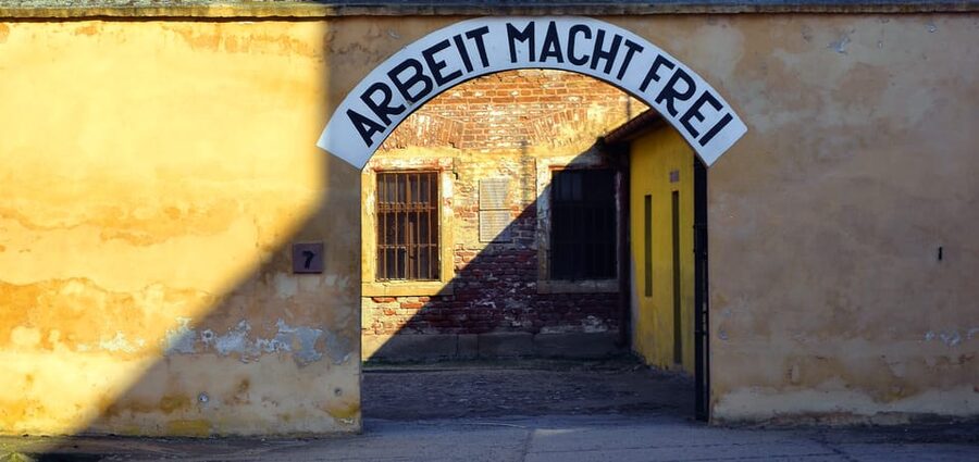 Terezin: Guided Tour of the Concentration Camp and Museum - Key things to know before you go