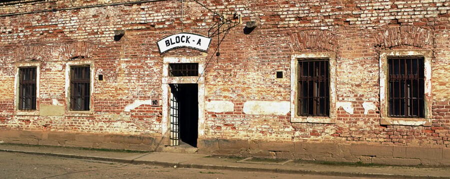 Terezin: Guided Tour of the Concentration Camp and Museum - Ghetto Museum with a guided walking focus (about 1.5 hours)