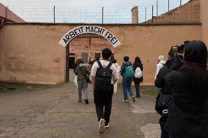 Terezin In-Depth Holocaust Tour From Prague's Center (max 7 pax) - Stop 3: Jewish Cemetery and the crematorium’s role