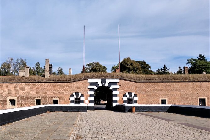 Terezin Tour Including Admission Ticket and Transfer & Audio - Meeting at Rudolfinum and the ride north to Terezín