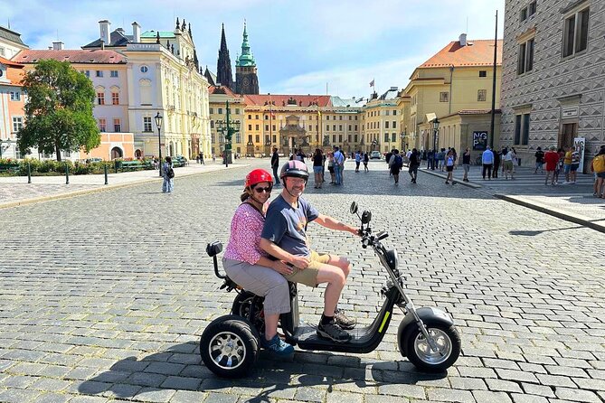 The Highlights of Prague on eBike or electric Scooter - Crawling Babies, pee statues, and the David Černý stops that steal the show