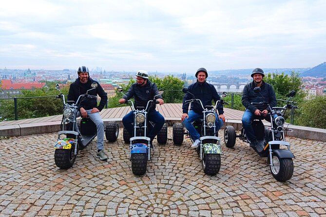 The Highlights of Prague on eBike or electric Scooter - Time, group size, and choosing the right tour length
