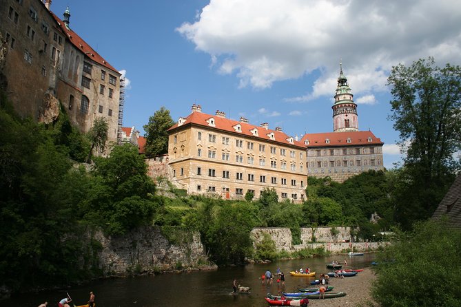 Trip to Cesky Krumlov from Prague - The historic center walking tour: narrow streets, major styles, and photo stops