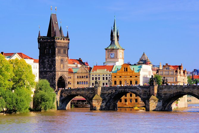 Two-Hour Morning Walking Tour of Prague Castle - Time, route, and why the tram matters