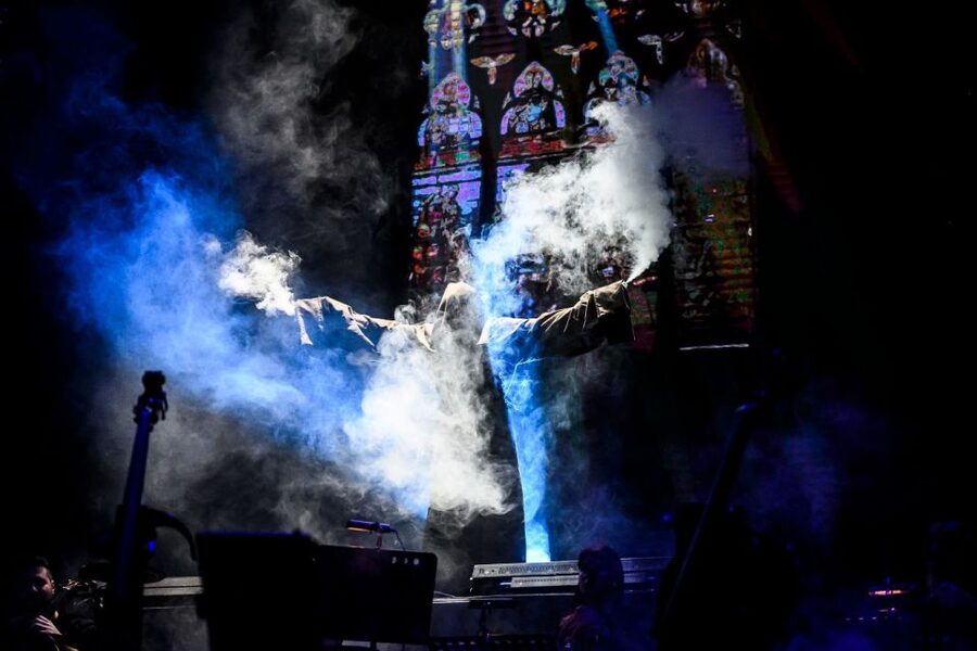 Vivaldianno The Show in Theatre Hybernia - How the story is told with music, projection, and dance