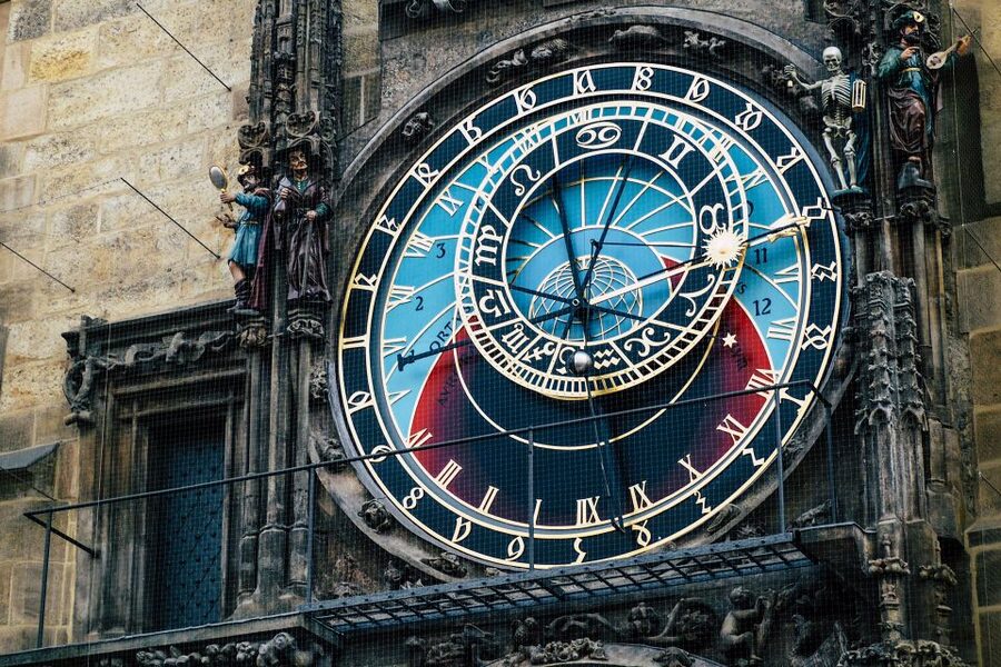 Walking tour of Prague in french: Old Town & Charles Bridge - Prague in 90 Minutes: Old Town Square to Charles Bridge