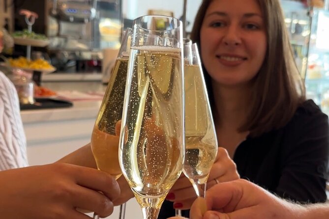 Wine Tasting and History Prague - Old Town Hall and the Astronomical Clock moment