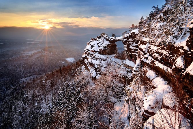 Winter Fairytale The BEST of Bohemian & Saxon Switzerland Hiking Tour - How the day flows from Prague to two parks